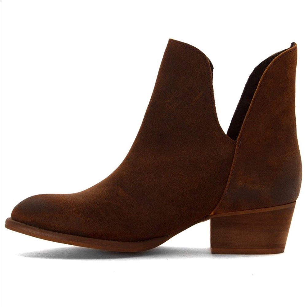 Rust Distressed Oiled Suede Deep V Cut Boots - Picture 3 of 4